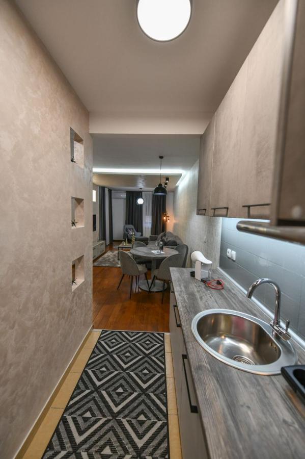 Novak Apartment *