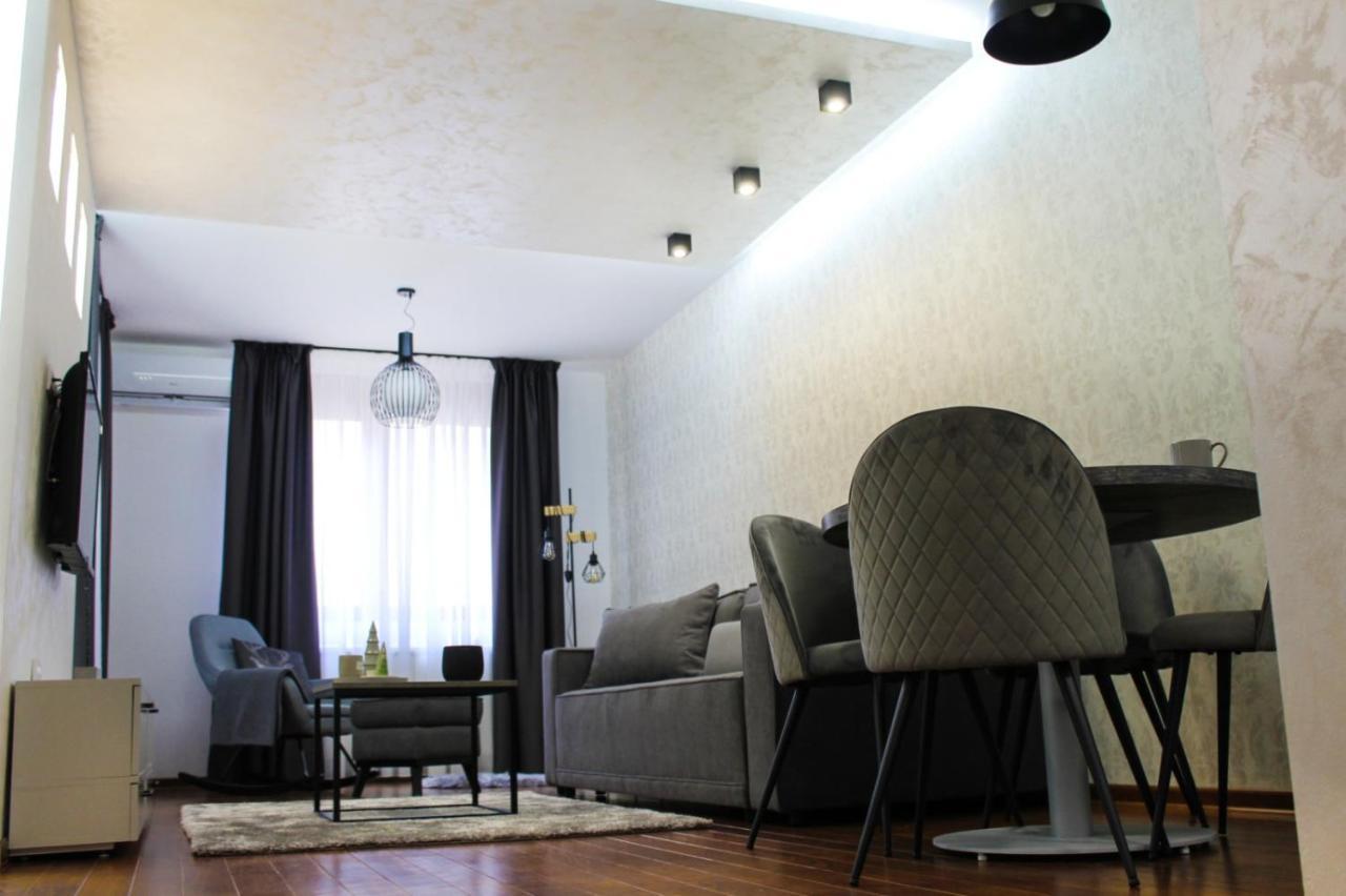 Novak Apartment *